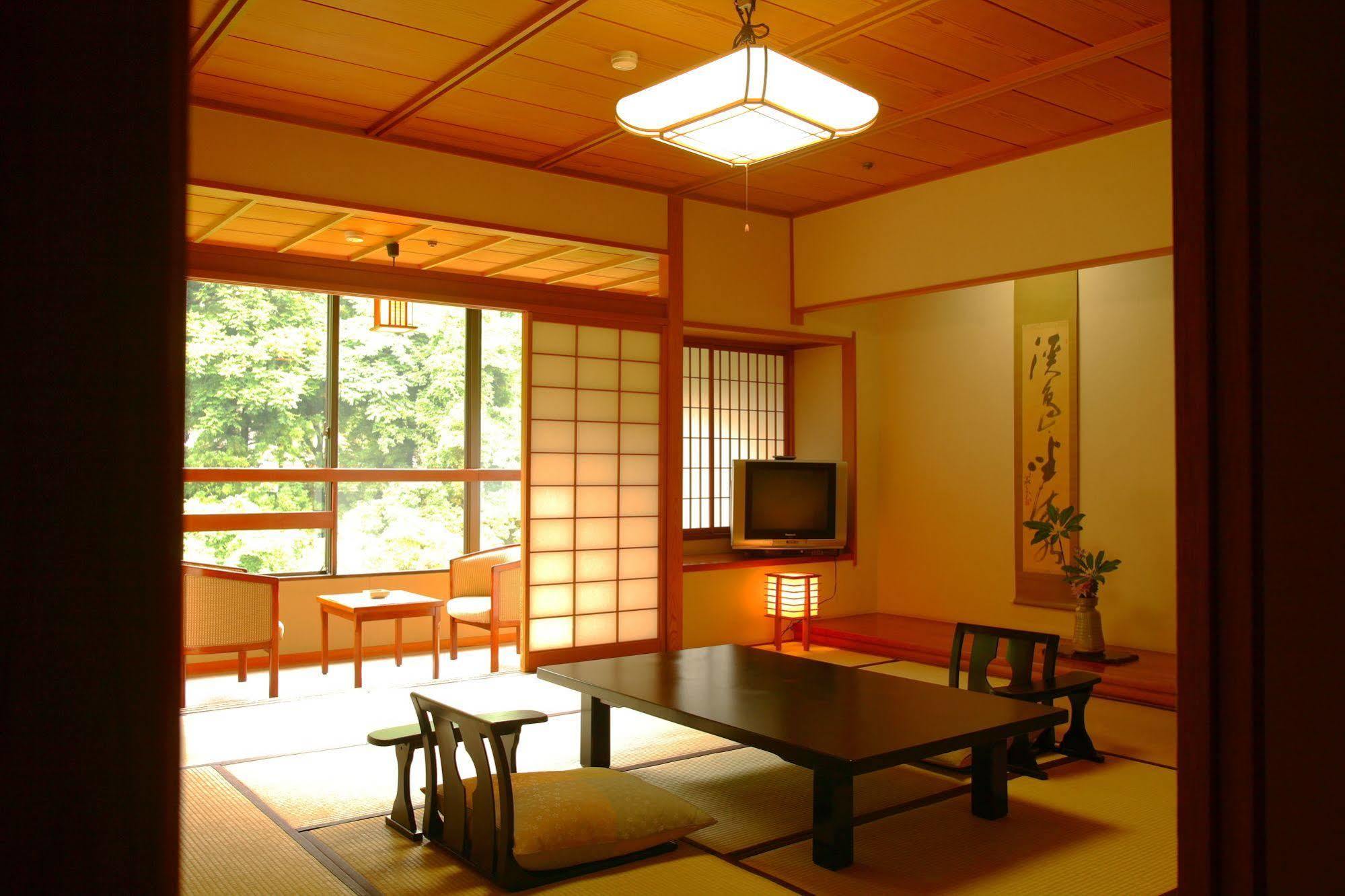 Yamanakaonsen Ohanami Kyubei Кага Екстериор снимка