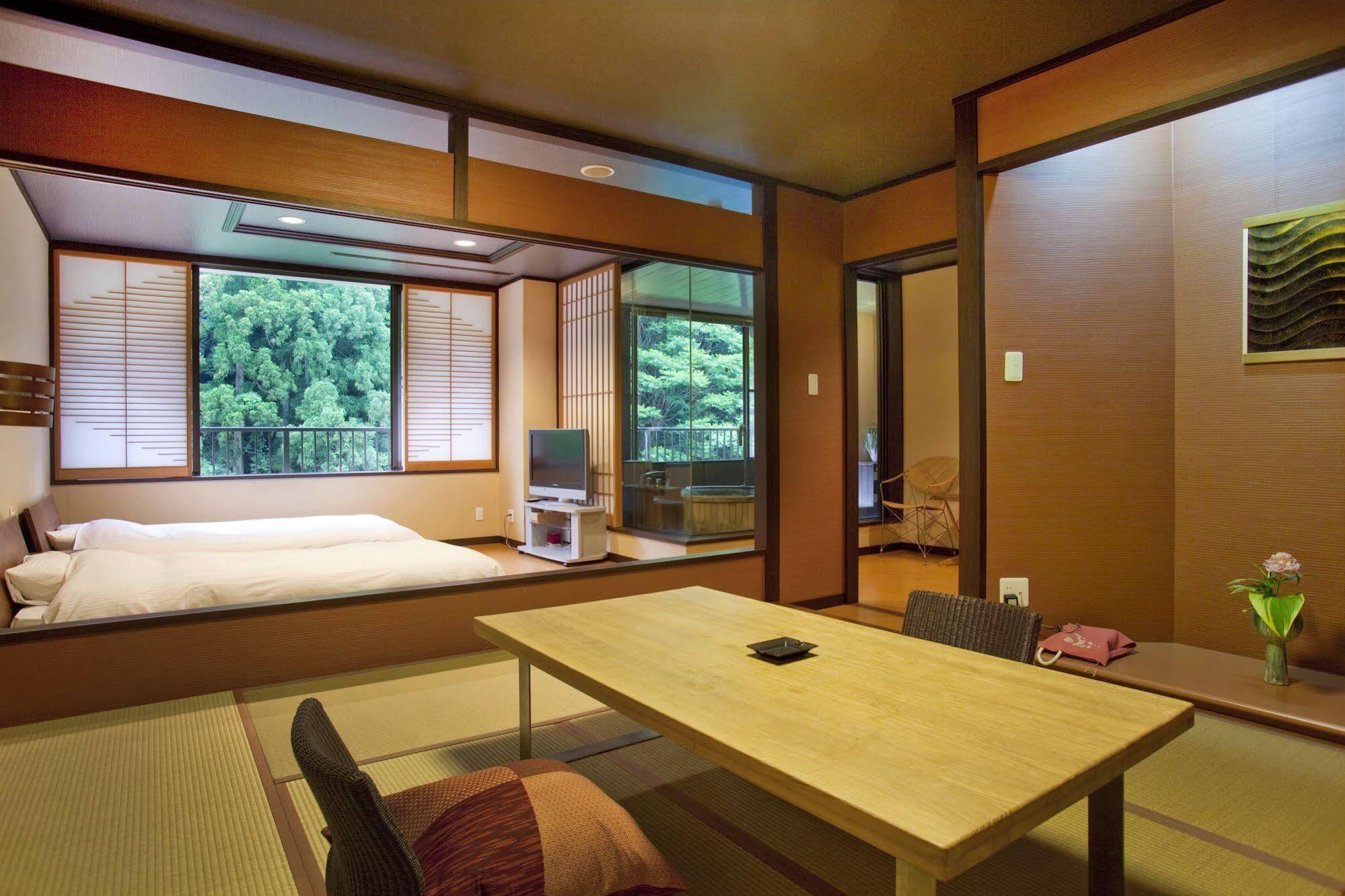 Yamanakaonsen Ohanami Kyubei Кага Екстериор снимка